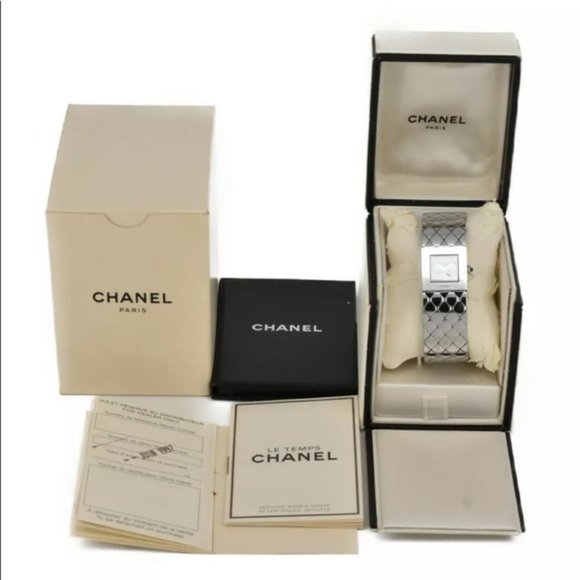 Chanel Acier Matelasse Quartz Watch main image 4